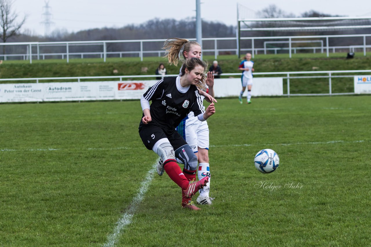 Bild 100 - wBJ SV Henstedt Ulzburg - TSV Schnberg : Ergebnis: 5:2